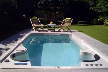 Bigger view of Aquatrainer Swimspa ingebouwd in terras