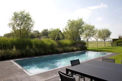 Bigger view of Overloop zwembad met mozaïek afwerking