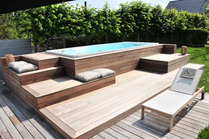 Bigger view of Aquatrainer 17fX opbouw met houten terras