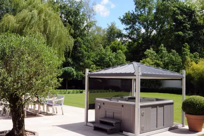 Bigger view of Self-Cleaning Spa H570 Platinum met HydroCover