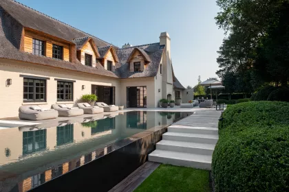 Bigger view of Bouwkundig overloop zwembad met coating