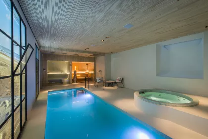 Bigger view of Binnenzwembad met wellnessruimte